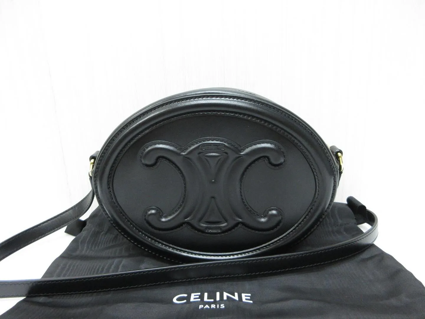 CELINEセリーヌのバッグクロスボディオーバルパースキュイ...