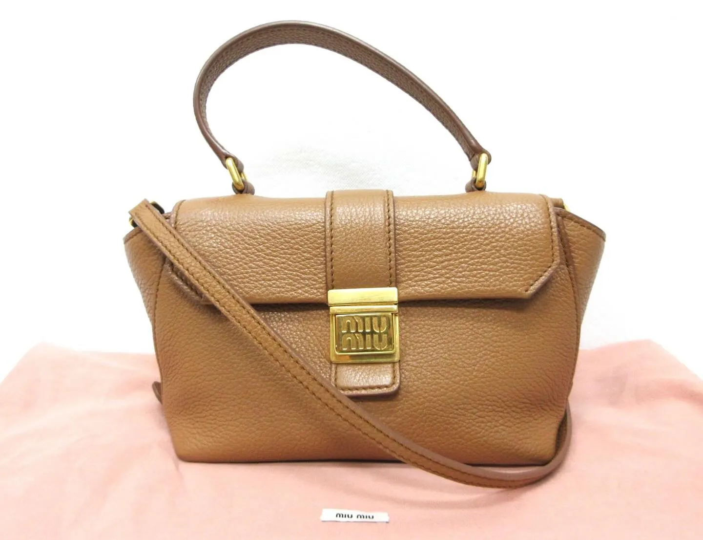 miumiuミュウミュウのバッグヴィッテロダイノレザーショル...
