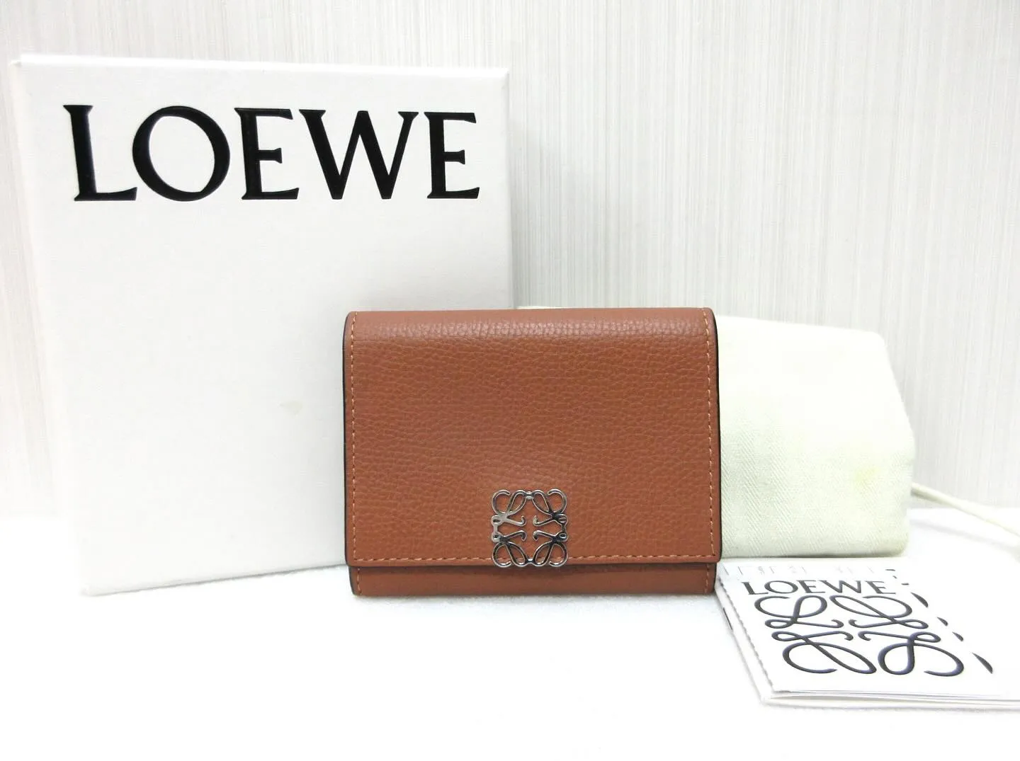 LOEWEロエベの小物アナグラムレザーカードケースカードホル...