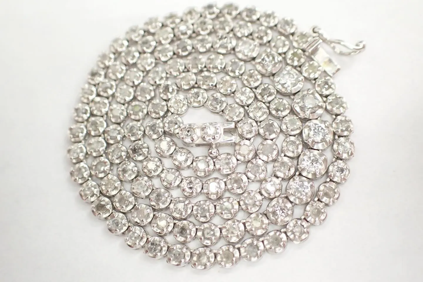 貴金属ジュエリー宝石金プラチナダイヤ18金ダイヤが3.00c...