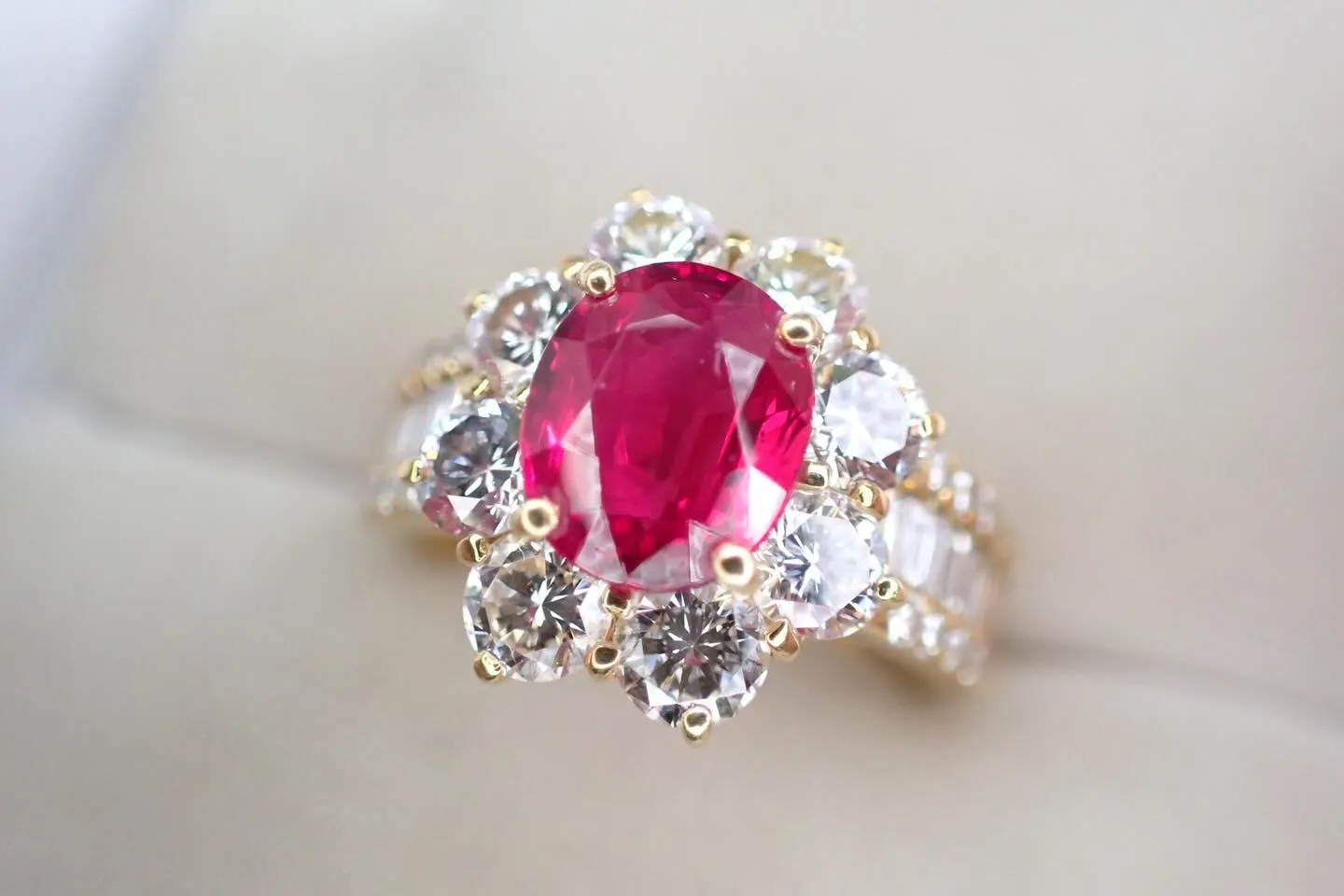 貴金属ジュエリー宝石金プラチナK18ダイヤルビー18金製のル...