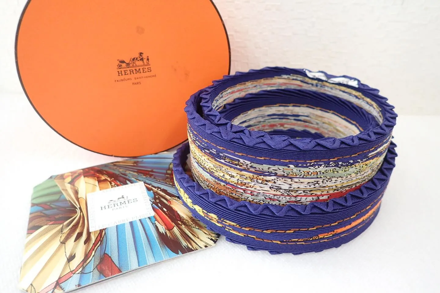 HERMESエルメスの小物プリーツスカーフカレを買取させてま...