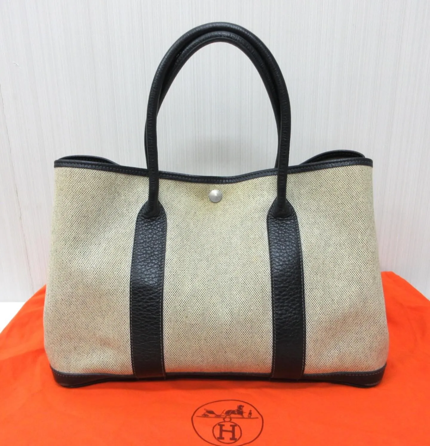 HERMESエルメスのバッグガーデンパーティトートバッグを買...