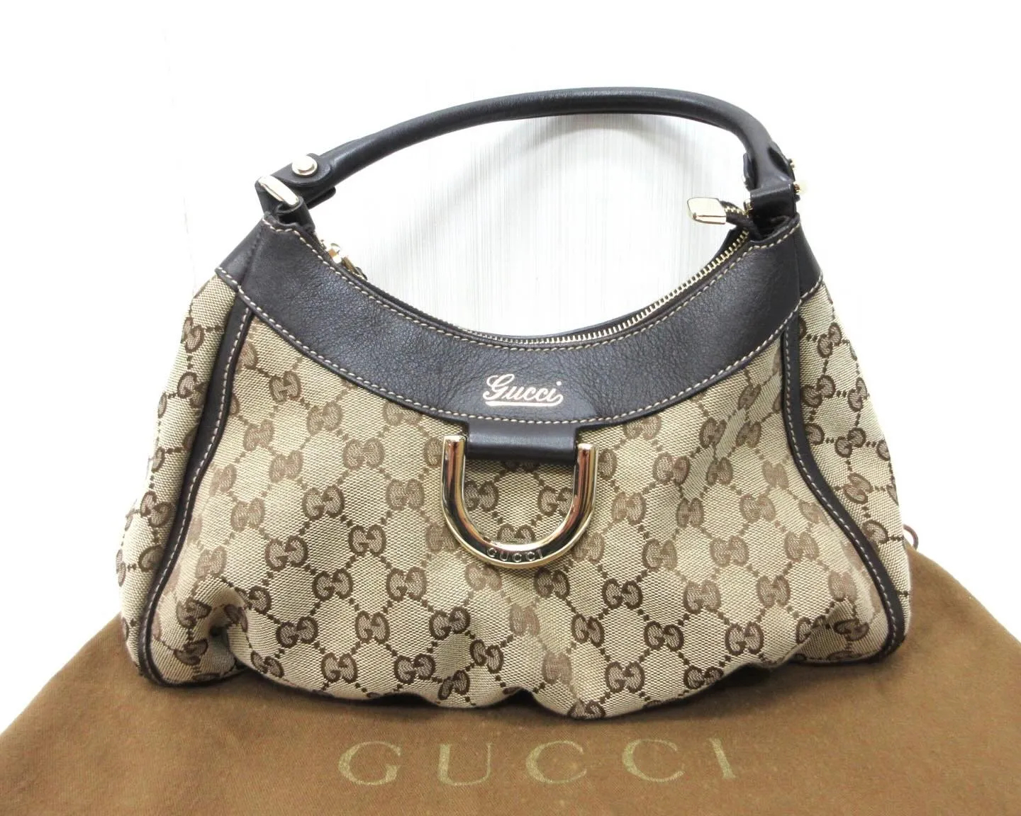 GUCCIグッチのバッグGGキャンバスショルダーバッグハンド...